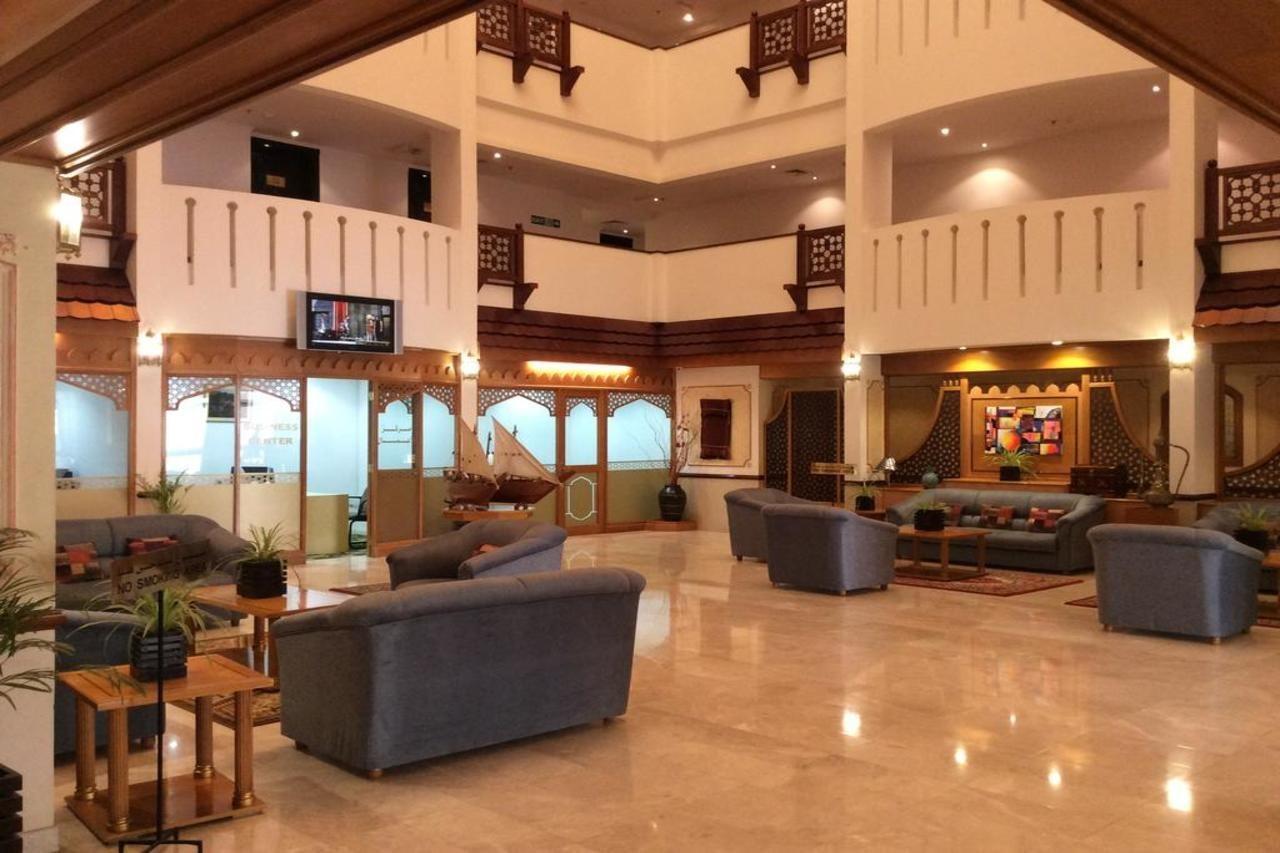 Sur Plaza Hotel Exterior foto